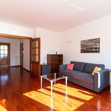 Cozy&Spacious Apt 2 Min Walk From The Tram Stop! Apartment ตูริน ภายนอก รูปภาพ