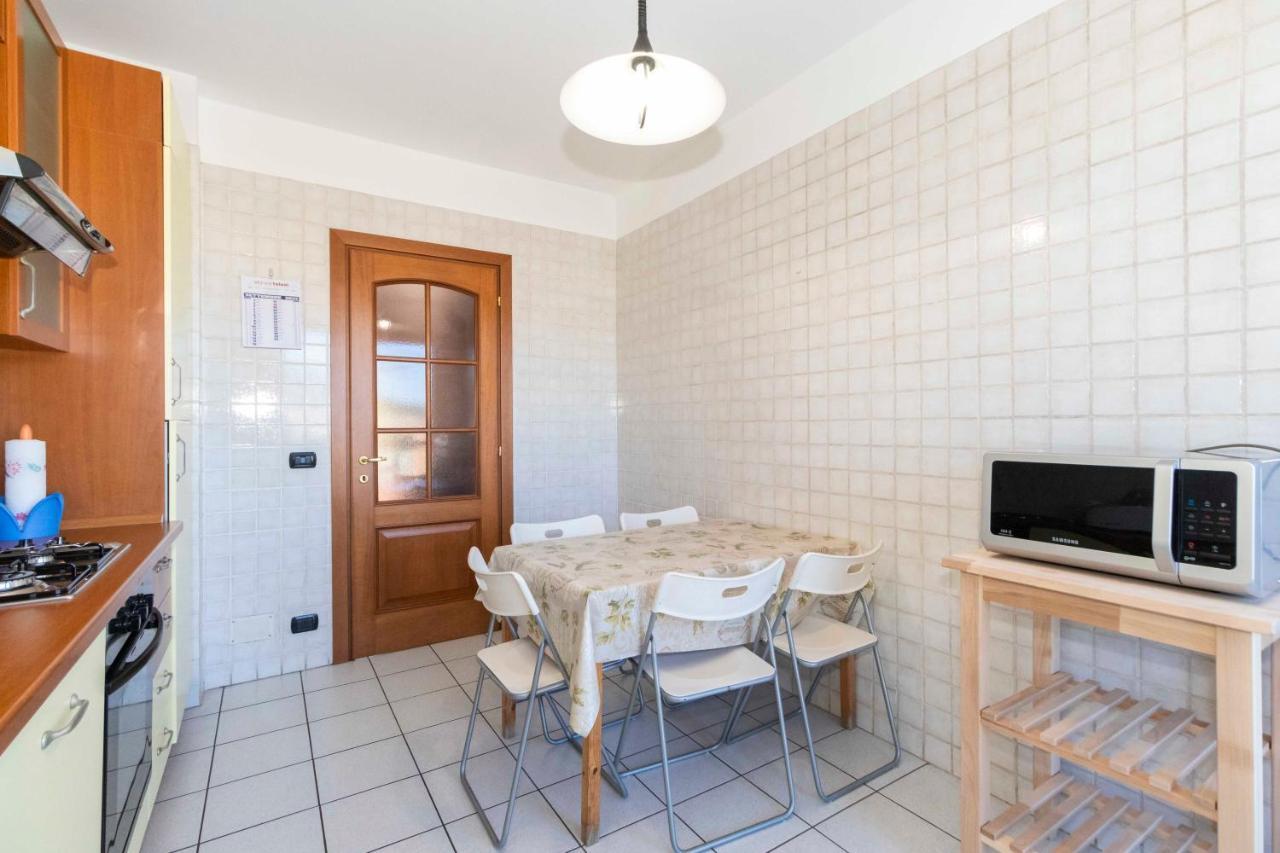 Cozy&Spacious Apt 2 Min Walk From The Tram Stop! Apartment ตูริน ภายนอก รูปภาพ